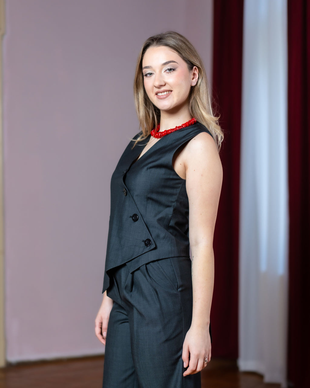 Vestă Donna